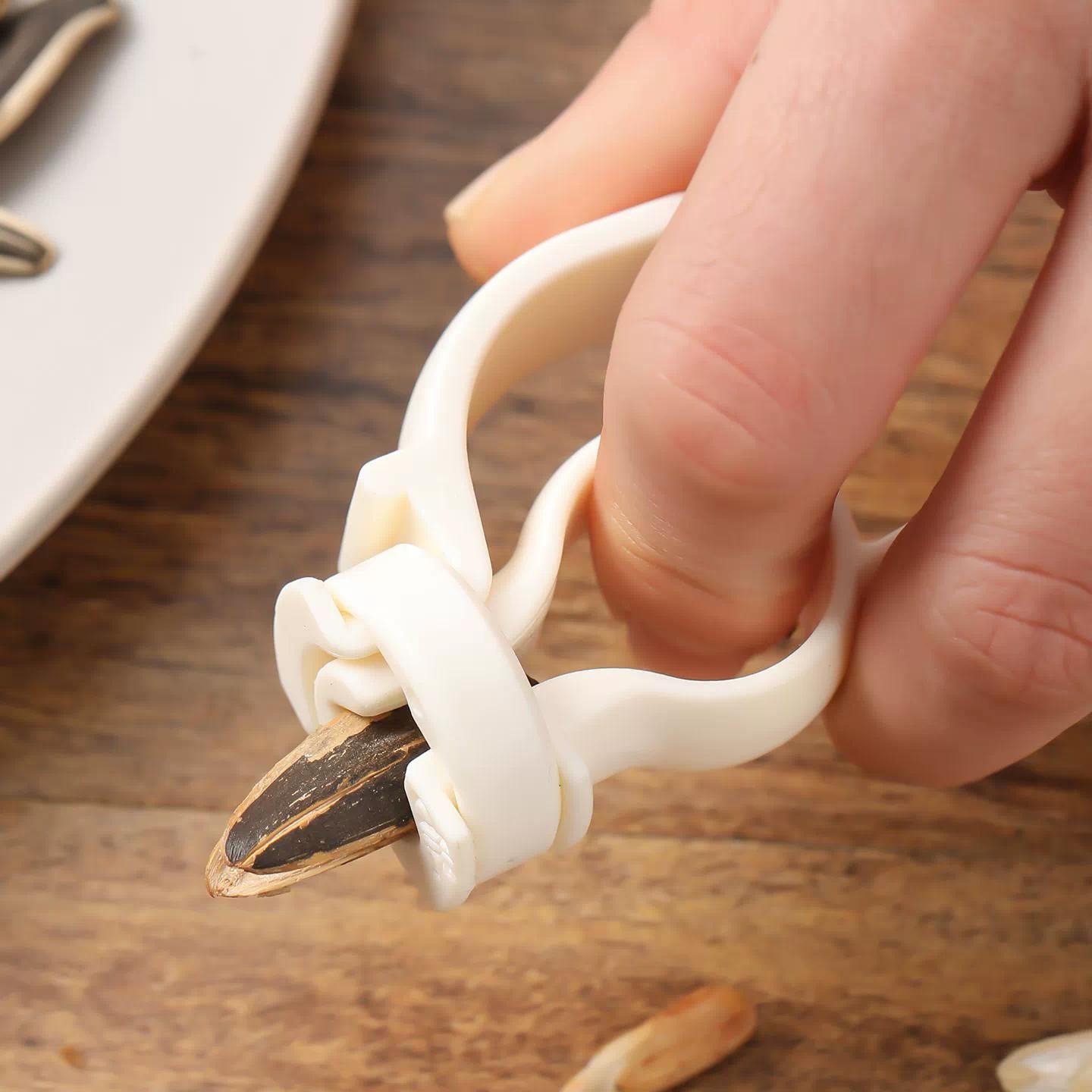 4 قطع من أدوات تقشير المكسرات  - مراجعة Kitchen Gadgets You Must Have وسعره