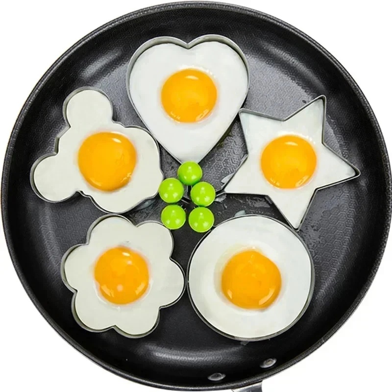 قالب بيض مقلي على شكل قلب من ا - مراجعة Kitchen Gadgets You Must Have وسعره