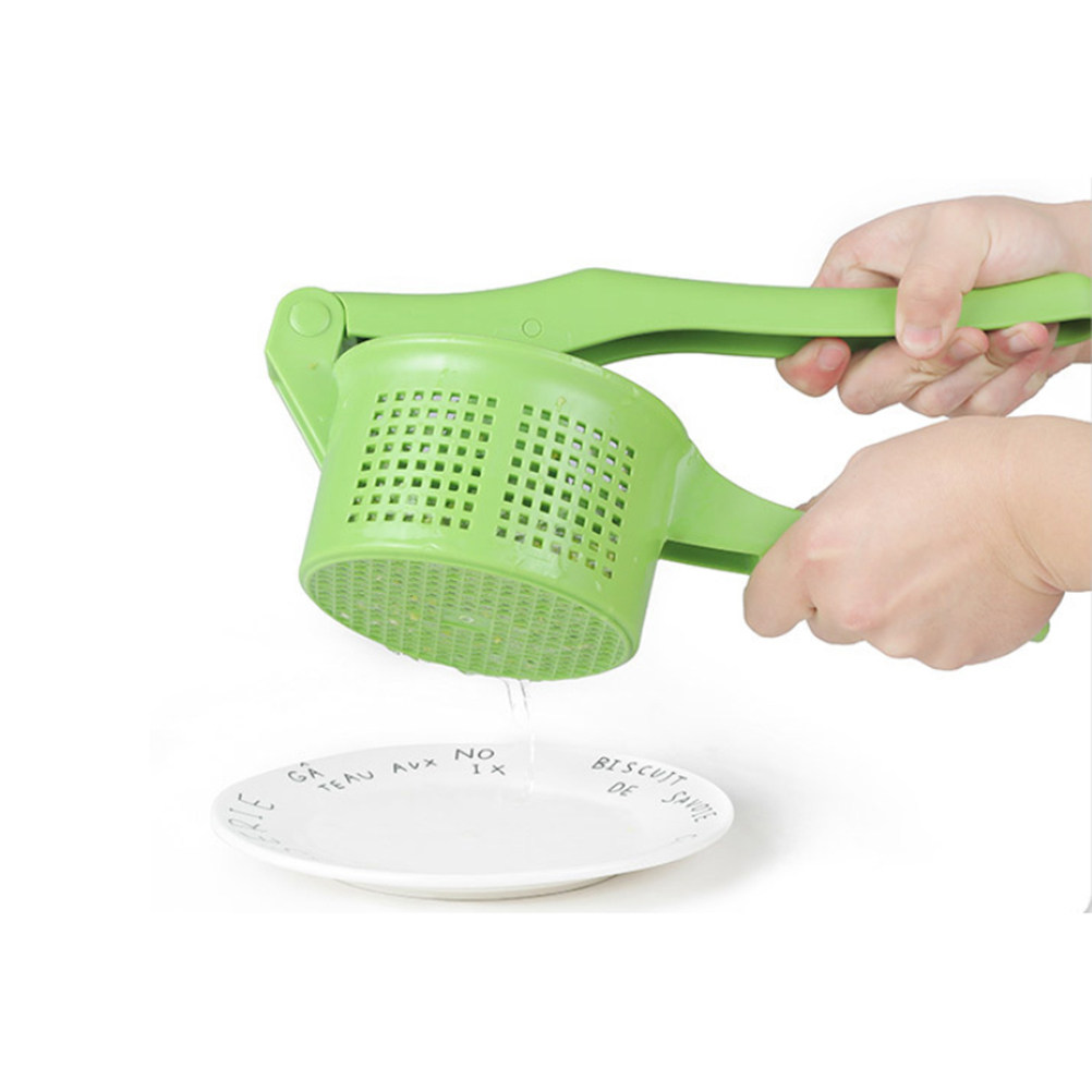 عصارة بطاطس يدوية عالية الجودة - مراجعة Kitchen Gadgets Juicer وسعره